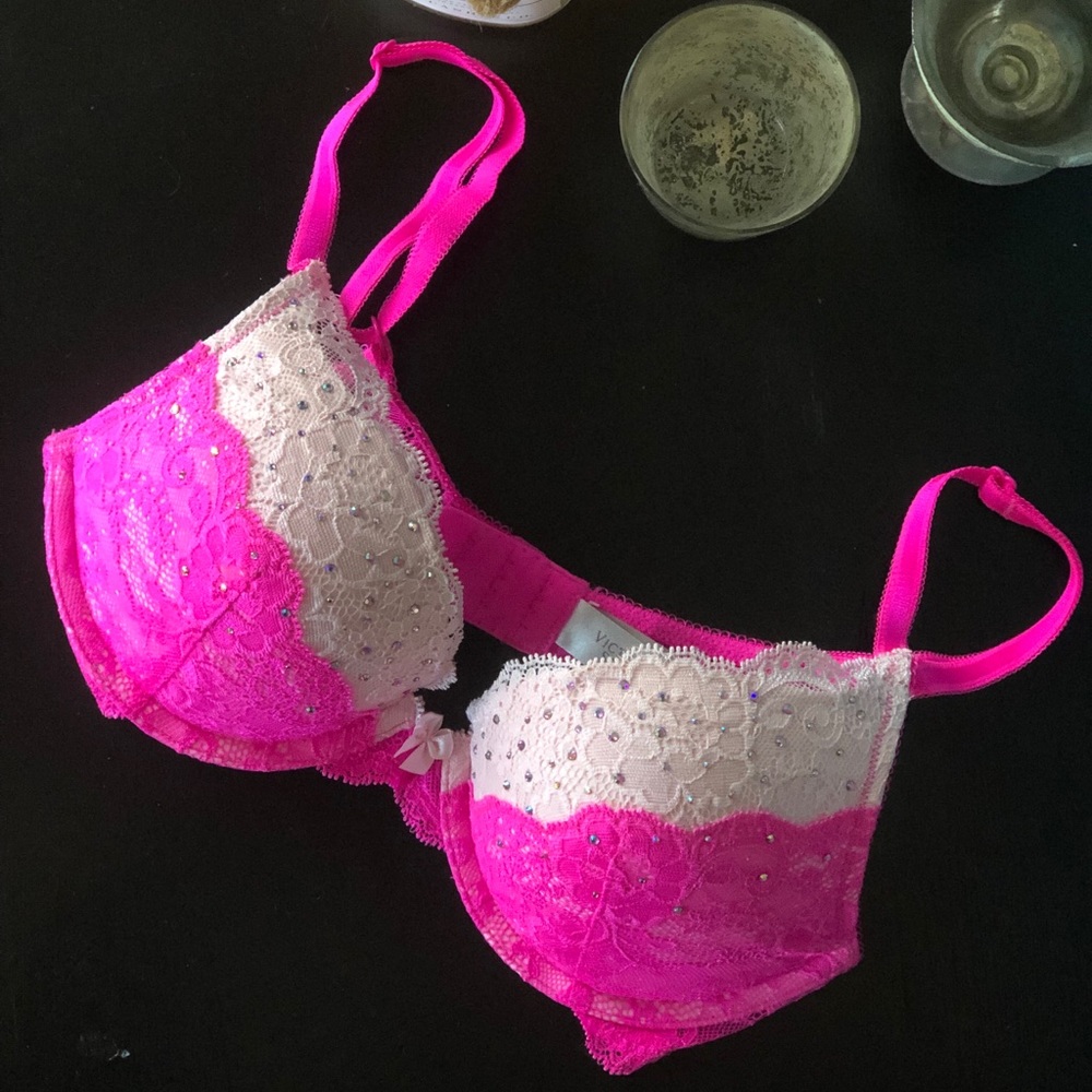 Victorias Secret Dream Angels Plunge w/ Crystals